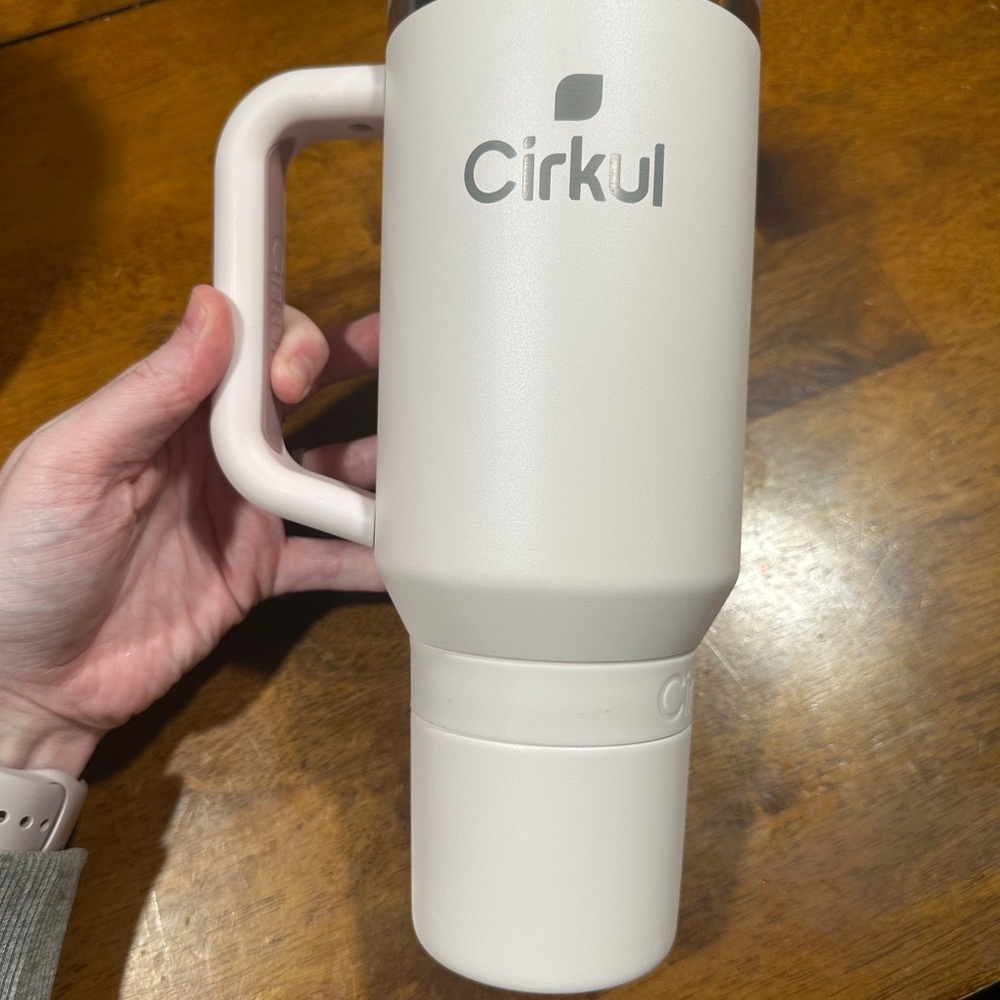 Cirkul 40oz Bottle